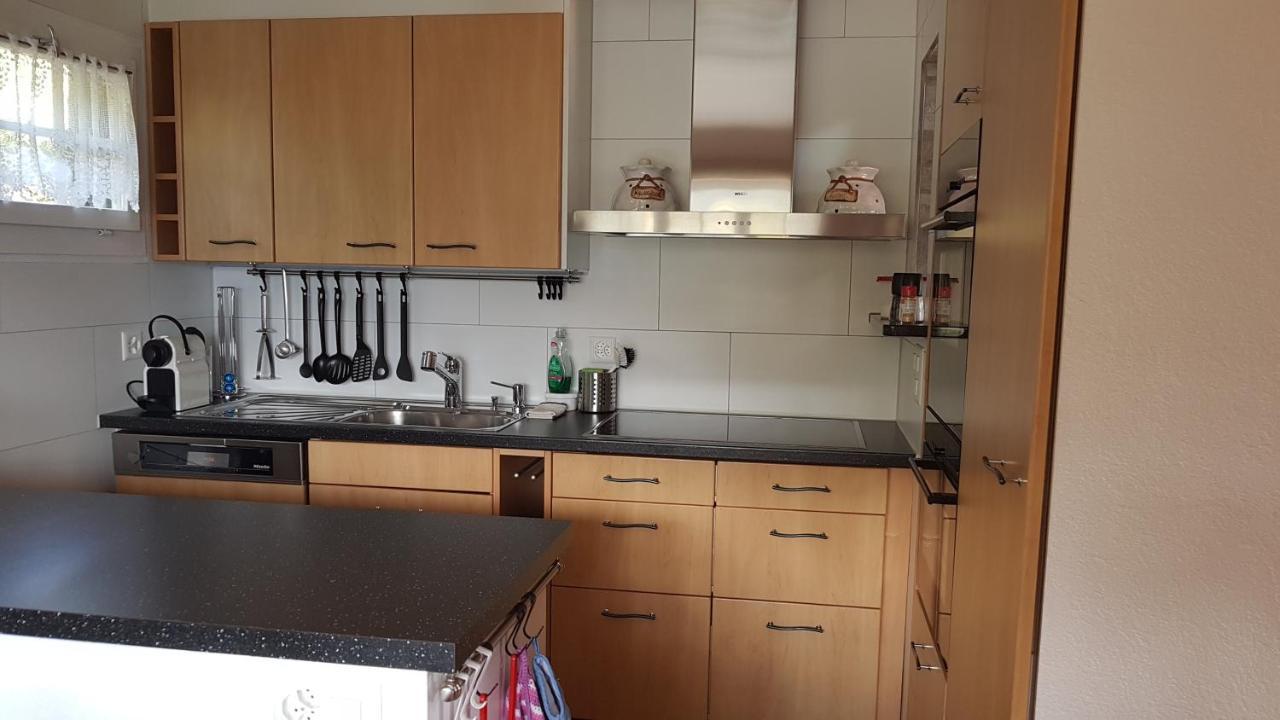 Krattigen Traumhaftes Chalet Mit Seesicht מראה חיצוני תמונה