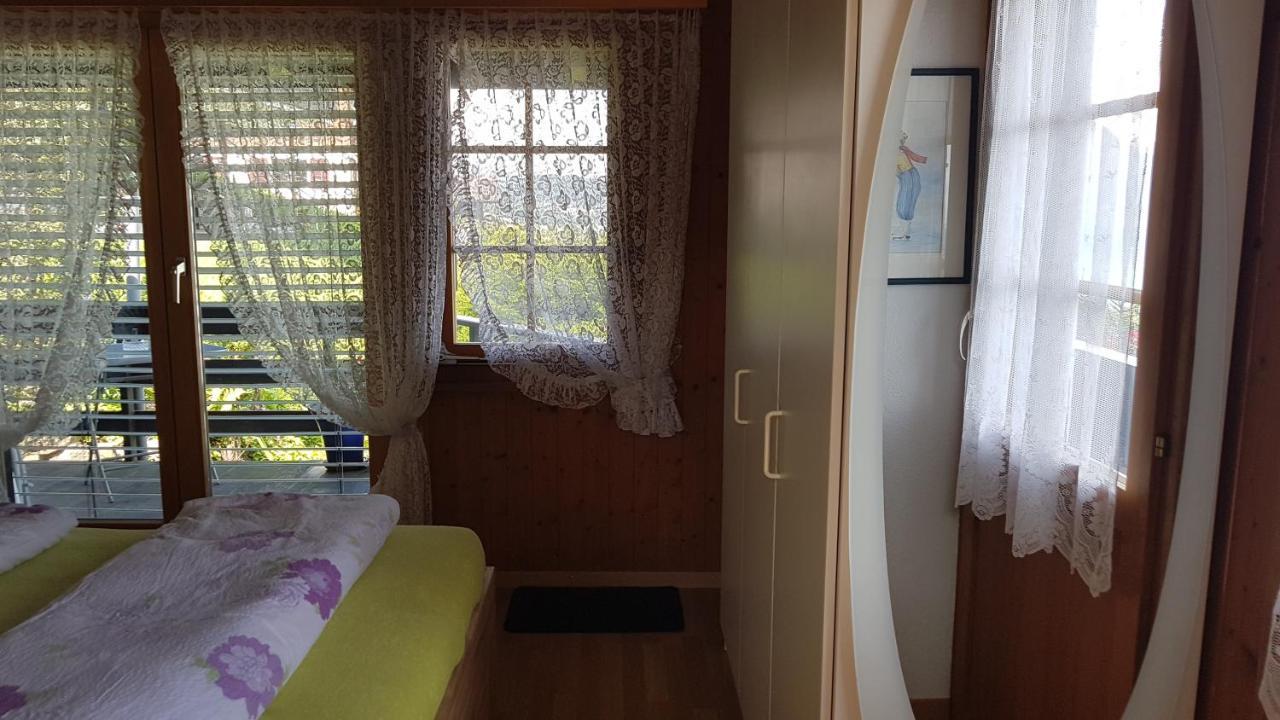 Krattigen Traumhaftes Chalet Mit Seesicht מראה חיצוני תמונה