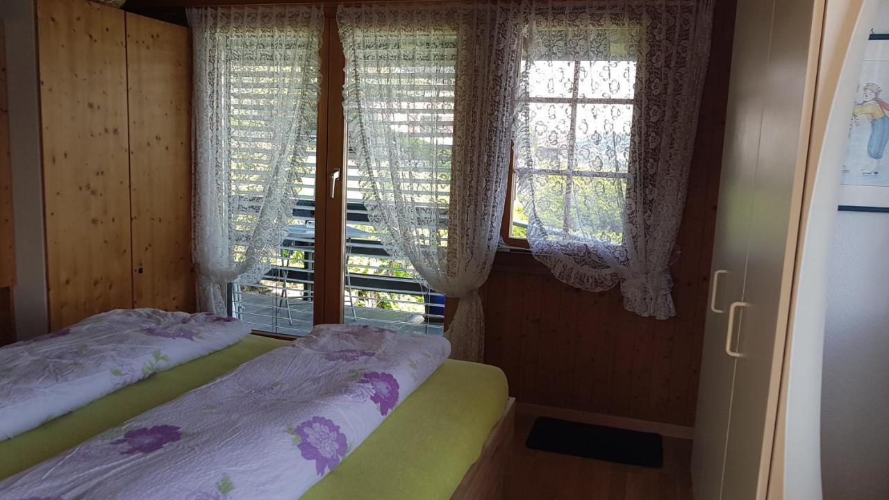 Krattigen Traumhaftes Chalet Mit Seesicht מראה חיצוני תמונה