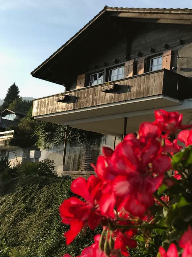 Krattigen Traumhaftes Chalet Mit Seesicht מראה חיצוני תמונה